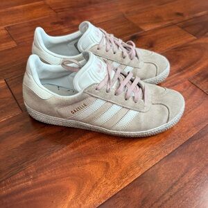 Adidas Gazelle Suede Sneakers in pink and White size 4